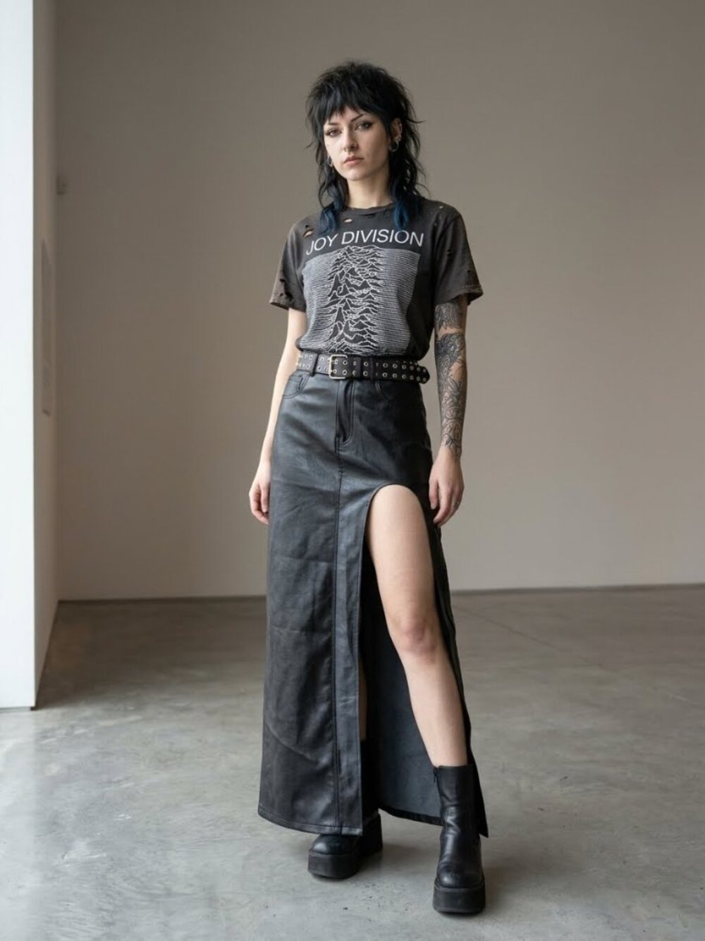 PrettyLittleThing Black Faux Leather Maxi Skirt with High Side Cut-Out Alt